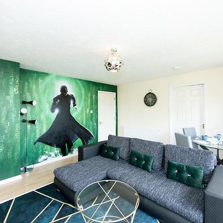 Escape The Matrix - 2 Bed Flat In City Centre With Free Parking Southampton Eksteriør billede