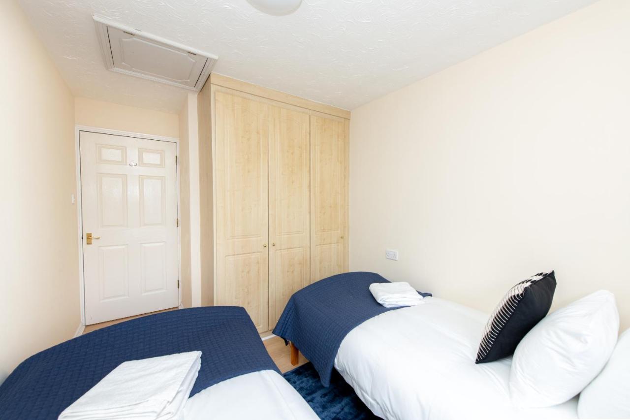 Escape The Matrix - 2 Bed Flat In City Centre With Free Parking Southampton Eksteriør billede